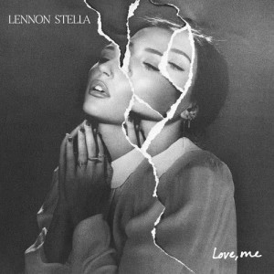 ดาวน์โหลดและฟังเพลง La Di Da พร้อมเนื้อเพลงจาก Lennon Stella