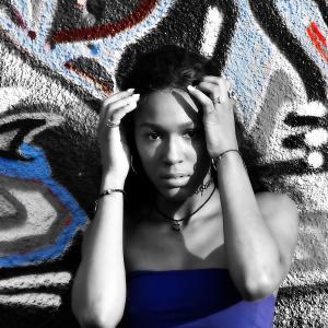 ดาวน์โหลดและฟังเพลง Vibe พร้อมเนื้อเพลงจาก Miya Guggs