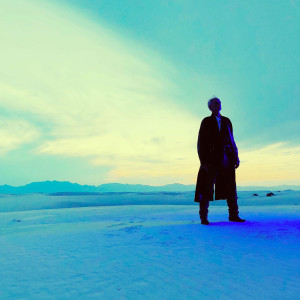 ดาวน์โหลดและฟังเพลง Sandman พร้อมเนื้อเพลงจาก Broncho