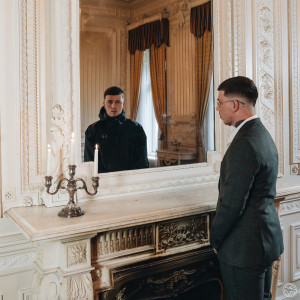 ดาวน์โหลดและฟังเพลง Sushi (Explicit) พร้อมเนื้อเพลงจาก Qlas