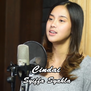 收聽Syiffa Syahla的Cindai歌詞歌曲