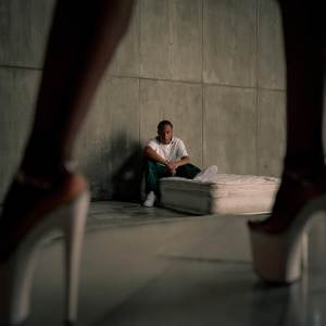 ดาวน์โหลดและฟังเพลง PASO A BUSCARTE (Explicit) พร้อมเนื้อเพลงจาก KING BADBOY