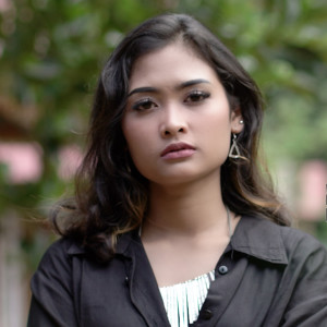 Listen to Kasihku Tlah Pergi song with lyrics from Nabilla Yuza