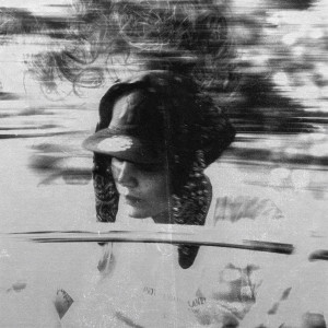 ดาวน์โหลดและฟังเพลง SIN SALIDA พร้อมเนื้อเพลงจาก KID JR