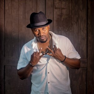 ดาวน์โหลดและฟังเพลง Mwanangu พร้อมเนื้อเพลงจาก Chaba 009