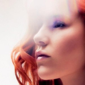 ดาวน์โหลดและฟังเพลง Still (Billon Remix) พร้อมเนื้อเพลงจาก Katy B