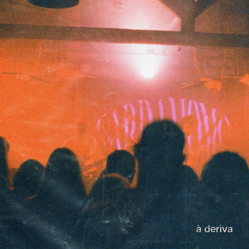 À Deriva (Ao Vivo no Agulha)