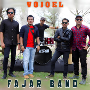 Dengarkan SANDIWARA CINTA lagu dari Fajar Band dengan lirik