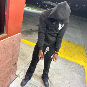 收聽MHB Tezzlo的FSG (Explicit)歌詞歌曲