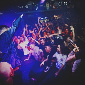 收聽Liam Adams的Slide歌詞歌曲