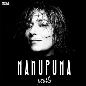 Dengarkan lagu Pearls nyanyian Manupuma dengan lirik