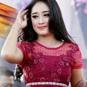 Dengarkan Antara Teman Dan Kasih lagu dari Anisa Rahma dengan lirik