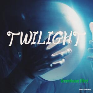 ดาวน์โหลดและฟังเพลง Twilight พร้อมเนื้อเพลงจาก Greenhouse Effect