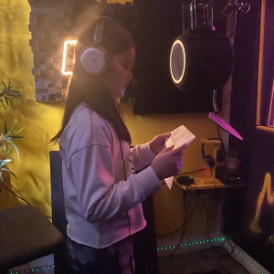 Listen to 一路順風 (伴奏) song with lyrics from 李捷