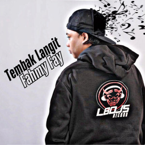 Dengarkan Tembak Langit lagu dari Fahmy Fay dengan lirik