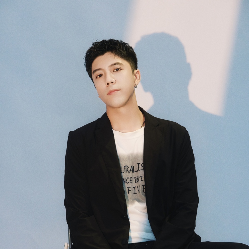 李亚洲
