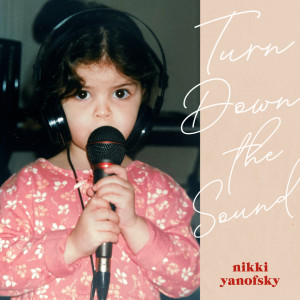 ดาวน์โหลดและฟังเพลง Bubbles พร้อมเนื้อเพลงจาก Nikki Yanofsky