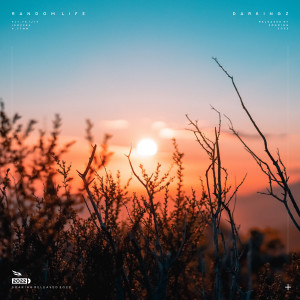 Dengarkan lagu Random Life (完整版) nyanyian Darkingz dengan lirik