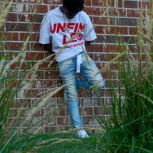 收聽Mareiønloww的She Gone Wack It (feat. Taesmacking) (Explicit)歌詞歌曲