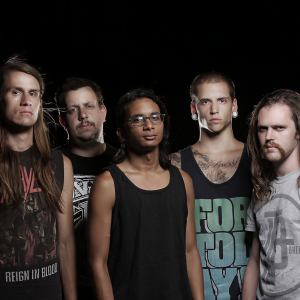 The Crimson Armada ดาวน์โหลดและฟังเพลงฮิตจาก The Crimson Armada