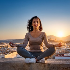 Comfort in Lofi的專輯Hip Hop For Meditation: Sacred Rhythms And Steady Reflections