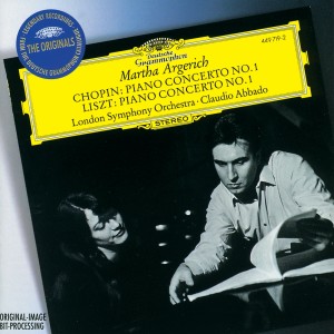 收聽Martha Argerich & Alexandre Rabinovitch的2. Romance (Larghetto)歌詞歌曲