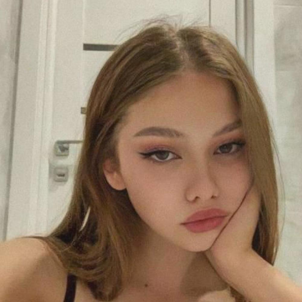 Snap x Another Love but you're in a bathroom at a party
