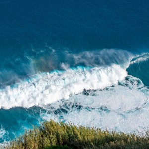 ดาวน์โหลดและฟังเพลง Calm Waves Sounds พร้อมเนื้อเพลงจาก ดารานักร้องหลายคน