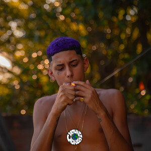 default playlist img