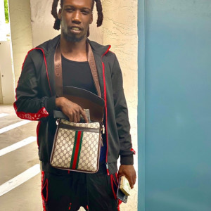 Listen to No Friends (Explicit) song with lyrics from Shabba yhn