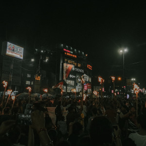 收聽Ronbale的Shunyo Shomaaj歌詞歌曲