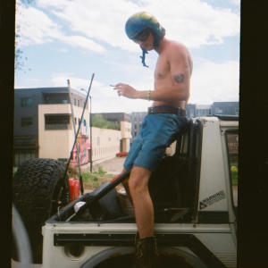 收聽Liláh的Rattlesnake歌詞歌曲