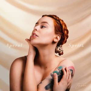 ดาวน์โหลดและฟังเพลง Aperol Spritz พร้อมเนื้อเพลงจาก Terri