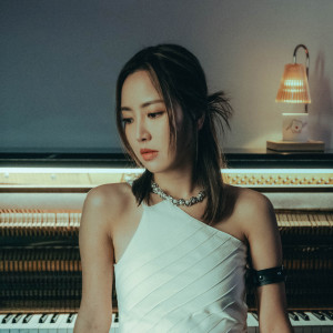 Kiri T ดาวน์โหลดและฟังเพลงฮิตจาก Kiri T