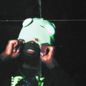 收聽yungskarz的SOLAR FLARE (feat. Penguin Boyz & Mari Da Goat) (Explicit)歌詞歌曲