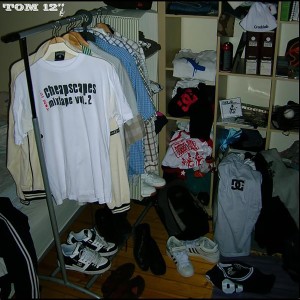 ดาวน์โหลดและฟังเพลง Bitch, jeg er på TV (Explicit) พร้อมเนื้อเพลงจาก Tom 12