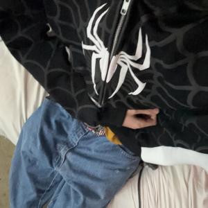 收聽Enzo!的Burner Phone (Explicit)歌詞歌曲