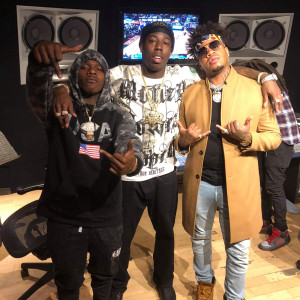 ดาวน์โหลดและฟังเพลง For the Team (Explicit) พร้อมเนื้อเพลงจาก Str8 Cash Flowz