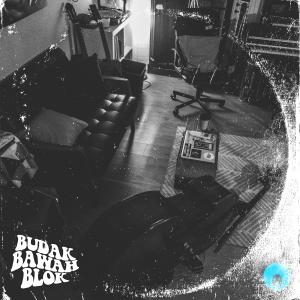 收听Budak Bawah Blok的Pusing Pusing Balek Balek Sama (Acoustic)歌词歌曲