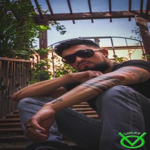 收聽O.v Lucky的Bonita (HR Remix)歌詞歌曲