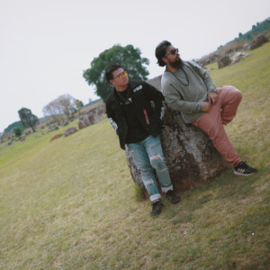 Album ເຮັດຈັ່ງໃດດີ from FAZ $F