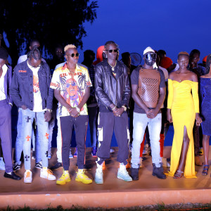 ดาวน์โหลดและฟังเพลง Malaika พร้อมเนื้อเพลงจาก SOUTH KINGZ