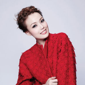 Dengarkan lagu 续集 nyanyian Joey Yung dengan lirik