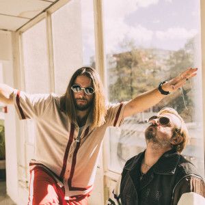 default playlist img