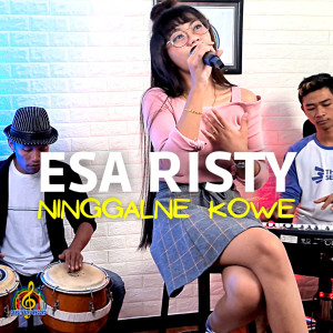 Listen to Ninggalne Kowe (Explicit) song with lyrics from Esa Risty