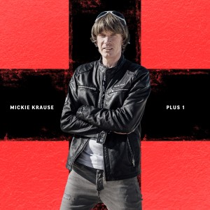 Dengarkan lagu 10 nackte Friseusen (Silberhochzeits-Edition) nyanyian Mickie Krause dengan lirik