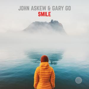 Dengarkan lagu Smile nyanyian John Askew dengan lirik