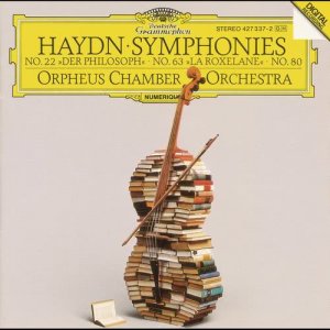 收聽Orpheus Chamber Orchestra的Haydn: Symphony in E flat, H.I No.22 - - 3. Menuetto歌詞歌曲