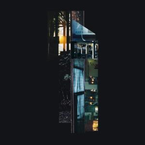 收聽Cinema Perdu的The Cosmic City III歌詞歌曲