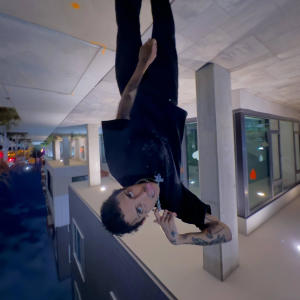 default playlist img